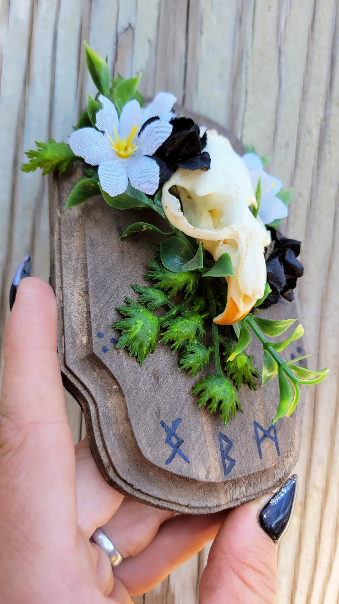Muskrat Skull & Flowers, Protection Plaque